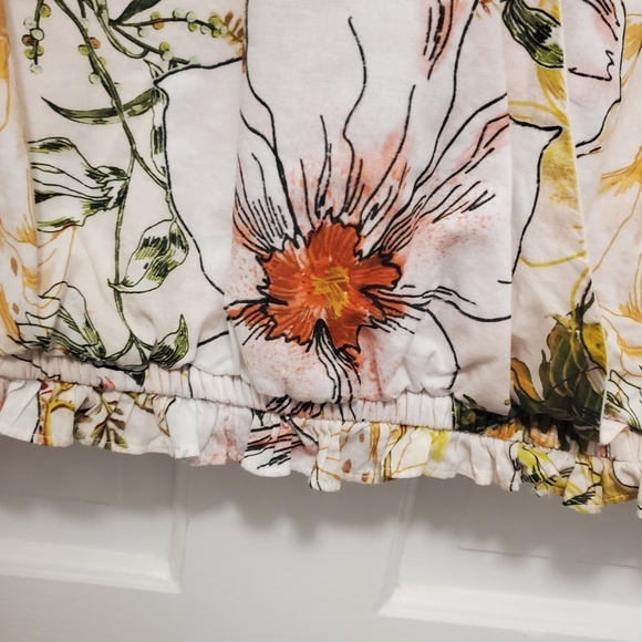 Inc. International Concepts Floral Print 100% Cotton L/S Top Lge, Ruffle Hemline - Picture 8 of 9